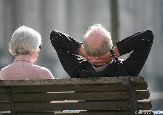 The Ministry of social policy has developed a social project to introduce a contributory pension system with a parallel reduction of several tax groups