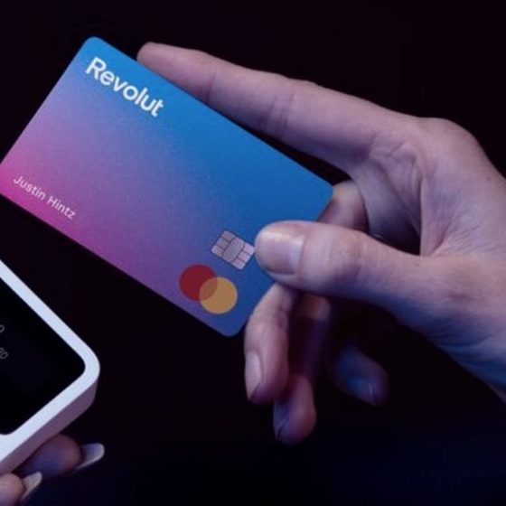The world-known British fintech service company Revolut announced the launch of transfers to Ukraine