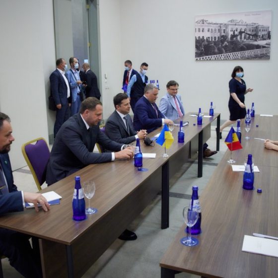 The Presidents of Ukraine and Moldova Discusses Partnership