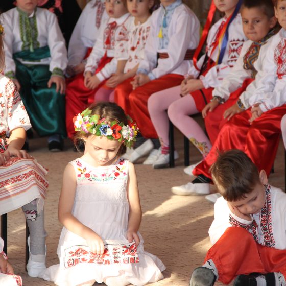 $20.000 for Legal Aged Ukrainian