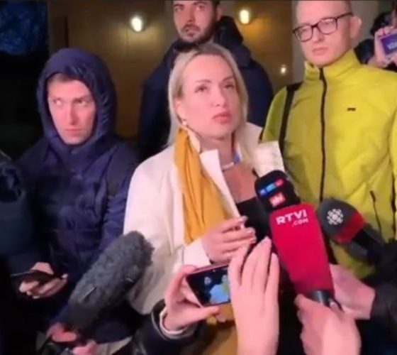 Russian Heroine Smeared Soap to Eyes of World