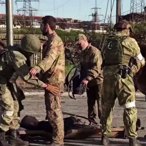 With the Defenders of Mariupol No Connection