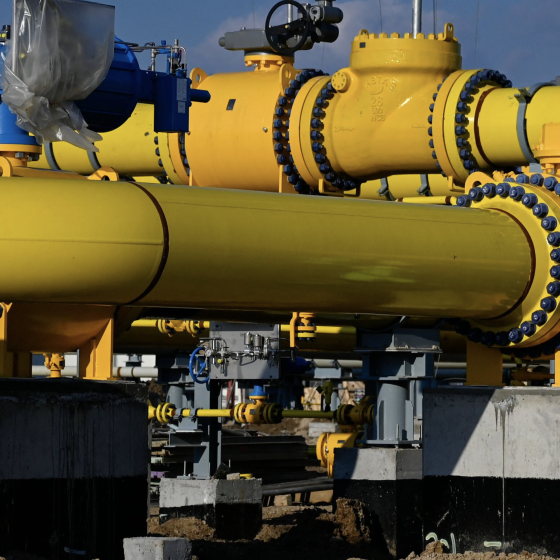 Ukraine Blocks Russian Gas Transfer to Europe