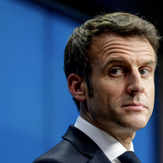 Emanuel Macron Ready to Provide Heavy Weapons to Ukraine