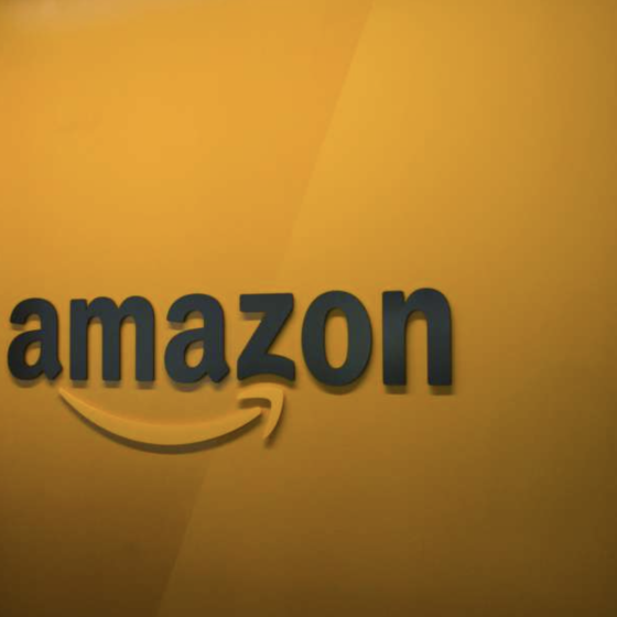 Zelenskyy Awarded “Amazon” for Helping Ukraine