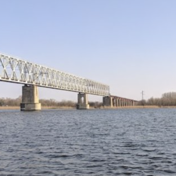 2 of 3 Bridges Across the Dnipro Became Inaccessible to the Occupiers