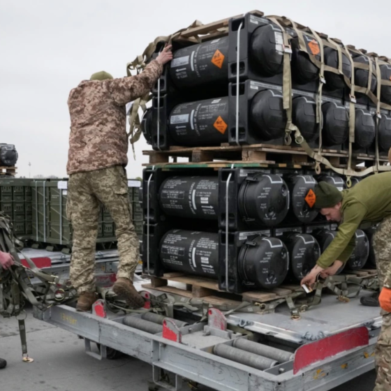 Over 800 US Companies Want to Arm Ukraine
