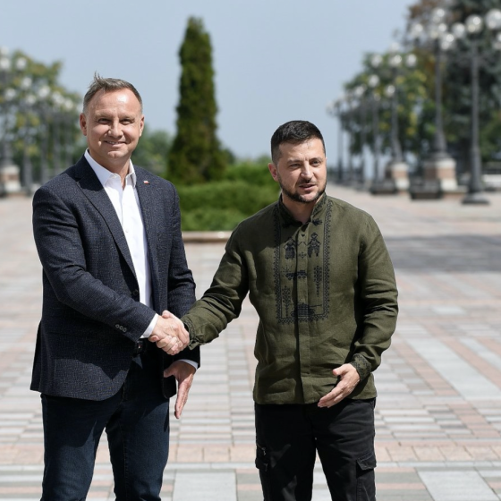 Dialogue Between Zelenskyy and Duda