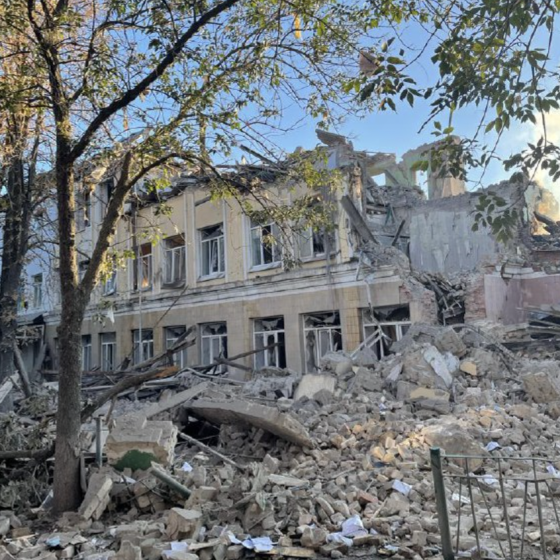 Children of Ukraine Get Education Risking Their Lives