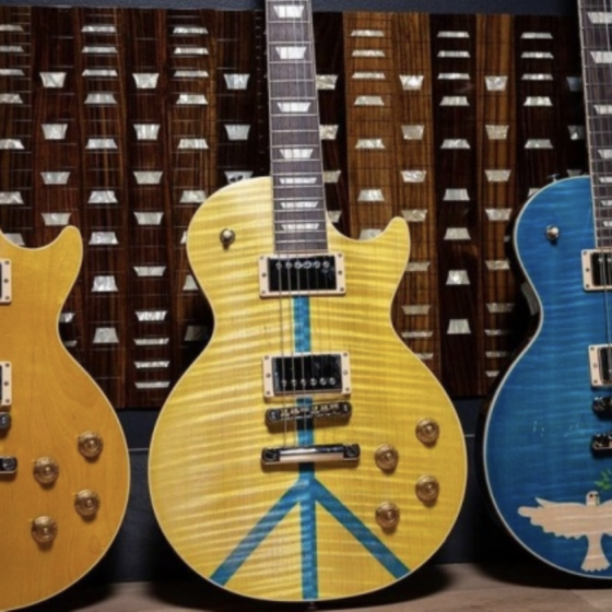 Legendary “Gibson” Raffles Yellow-Blue Instruments in Support of Ukraine