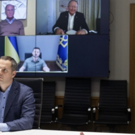 Dialogue Between Zelenskry and CEO of “BlackRock” Investment Company