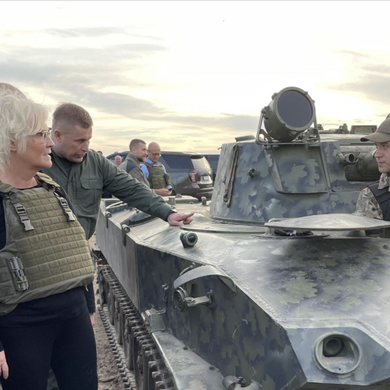 By the End of 2022, Ukraine Will Receive “PzH 2000”, “Dingo”, Antidrones and MLRS From Germany