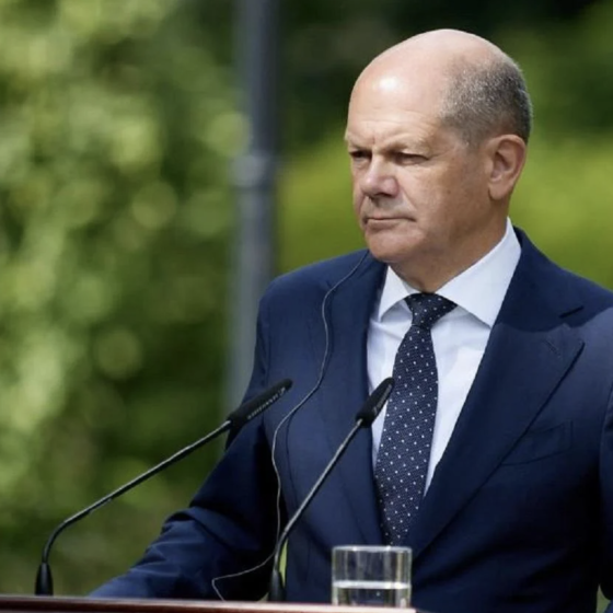 Olaf Scholz Publicly Demanded Putin to End the War