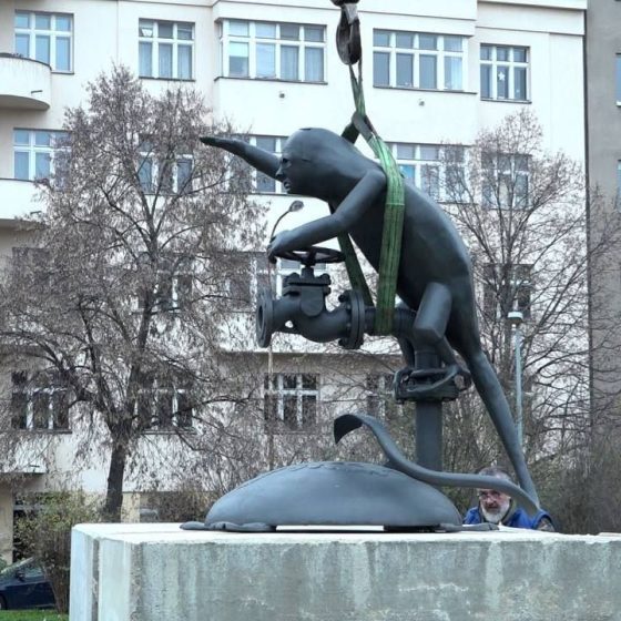 Prague Installed a Monument of Putin 