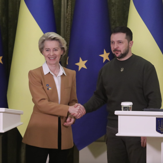Ursula von der Leyen and Volodymyr Zelenskyy