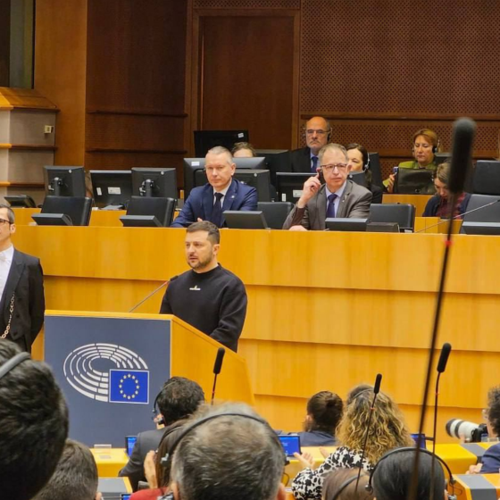 The European Parliament Greets Zelenskyy With Standing Ovations