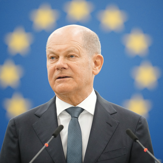 Scholz Calls Not to Be Afraid of Putin’s Games 