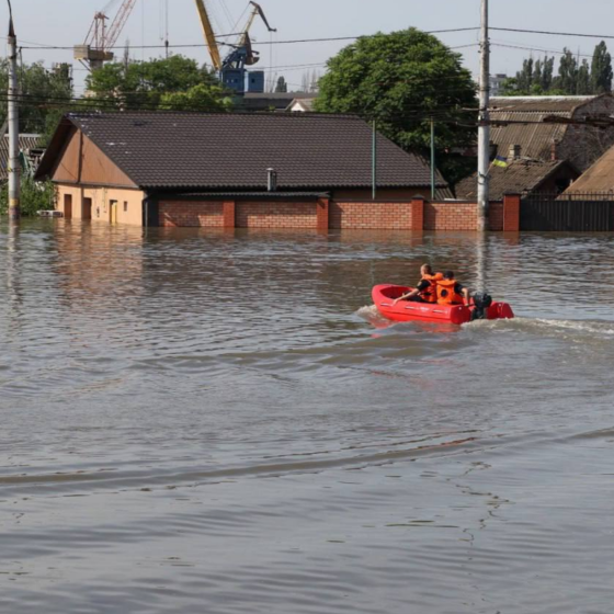 Zelenskyy Arrived to Flooded Kherson
