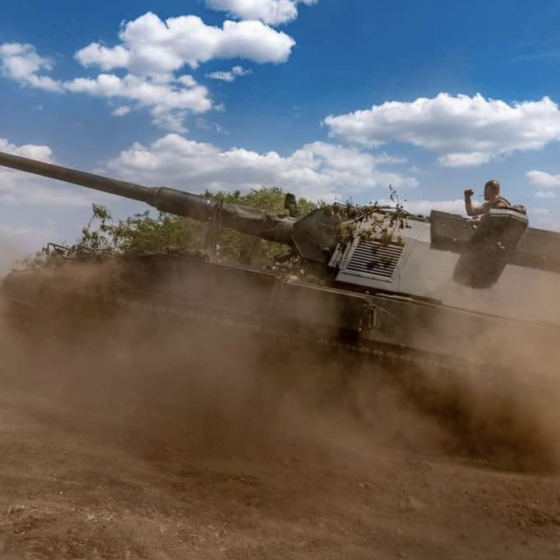 Ukrainian Defence With “Panzerhaubitz 2000”