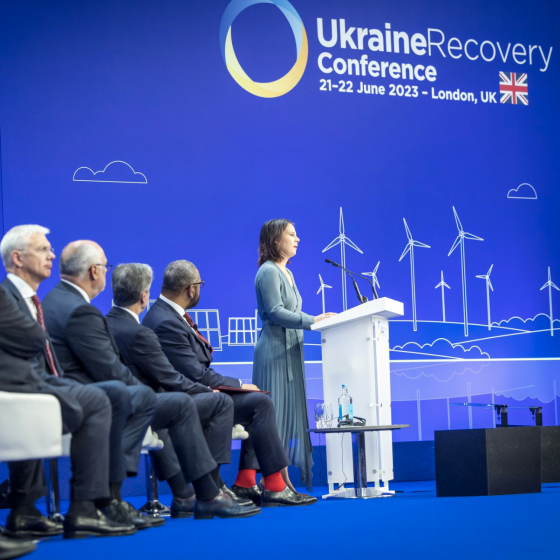 Germany to Ukraine: €381 Mln, Arms and Private Investments