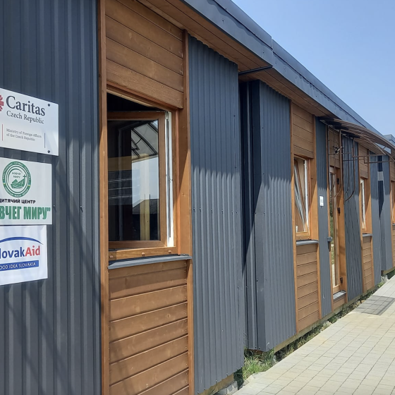 “SlovakAid” and “Caritas” Gave Ukrainians Modular Towns