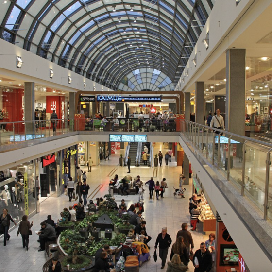 International Business Chains Return to Ukraine