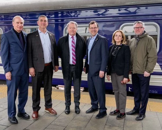 Bipartisan US Congress Delegation Visits Kyiv to Reinforce Support for Ukraine