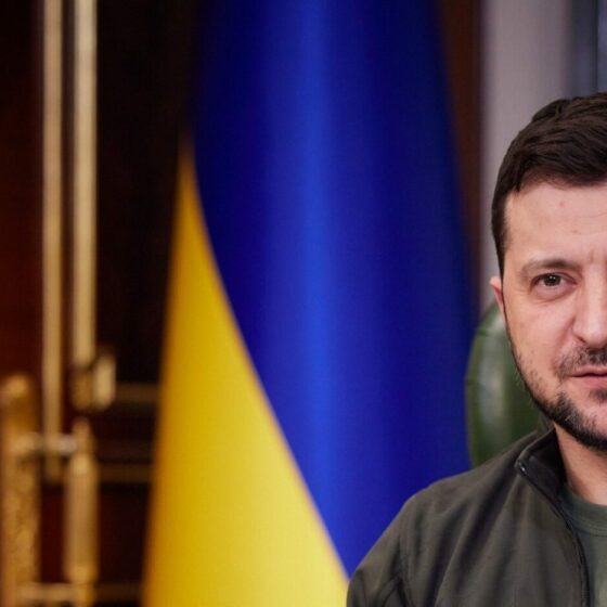 Zelensky Arrives in Qatar for Diplomatic Negotiations