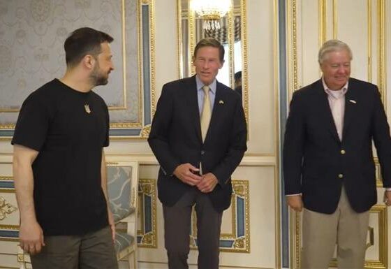 Zelensky Meets with US Senate Delegation in Kyiv