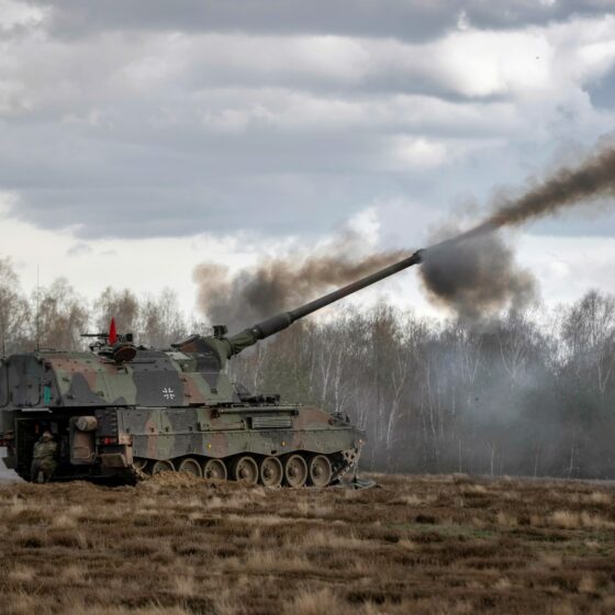 Ukraine to Receive Six Panzerhaubitze 2000 Self-Propelled Guns from Germany