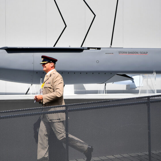 Britain Secretly Transfers Storm Shadow Missiles to Ukraine Ahead of Official Authorizations