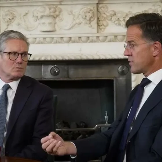 Starmer and Rutte Discuss Ukraine Support in Paris