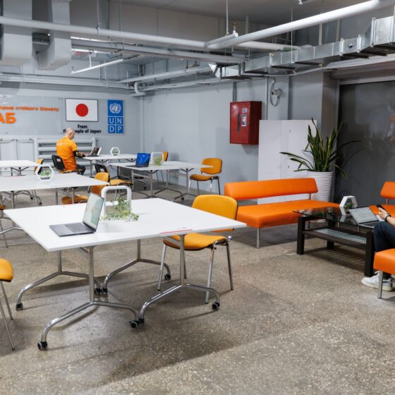 Sustainable Business Hub Debuts in Kyiv: A Safe, Always-On Workspace for Ukrainian SMEs