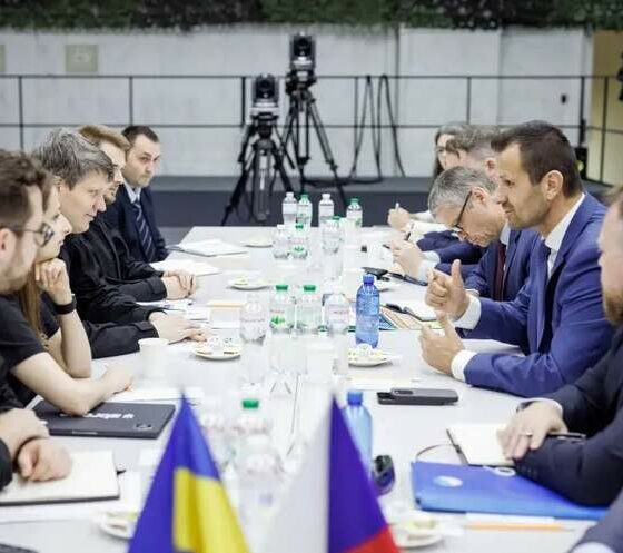 Ukraine and Czech Republic Strengthen Defense Cooperation: Focus on Drones and Ammunition